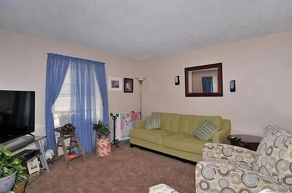 2 bed, 840 sqft, $1,495 — Photo 4