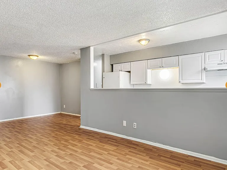 3605 S Knox Ct #204 — Photo 7