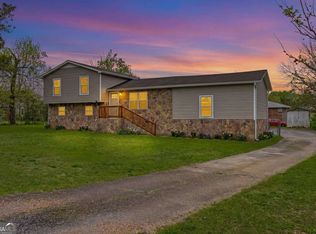 1975 Cloud Springs Rd, Rossville, GA 30741