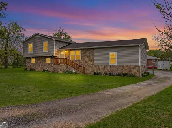 1975 Cloud Springs Rd, Rossville, GA 30741