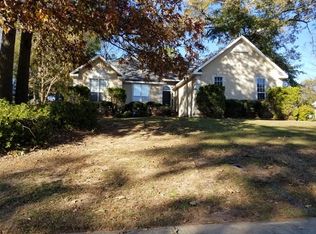 107 Woods Edge Way, Warner Robins, GA 31088