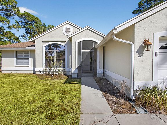 3rd image of 14241 76th Road N