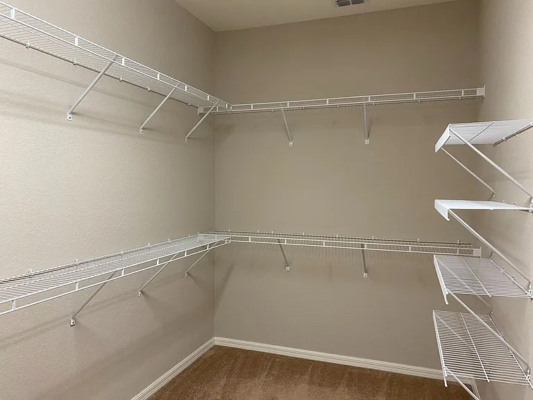 481 Pheasant Dr — Photo 12