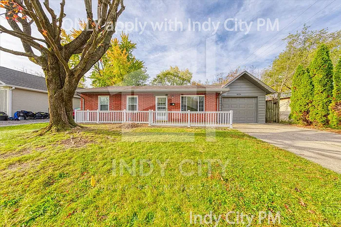 3 bed, 1.0 bath, 925 sqft, $1,450 — Photo 2