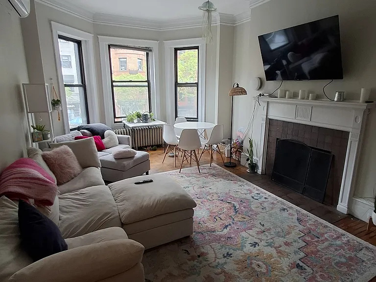 173 Newbury St #5 — Photo 8
