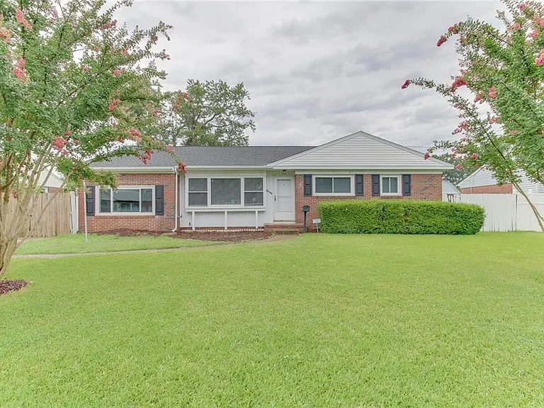 8232 Kanter Ave — Photo 1