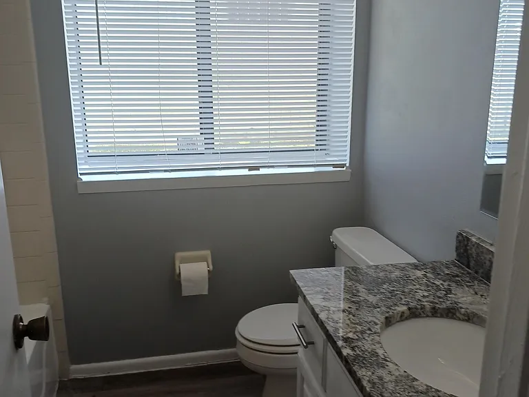 7706 Covedale Dr — Photo 17