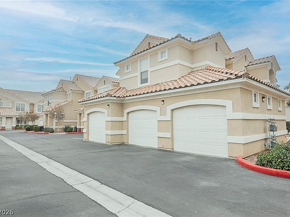 4th image of 5855 Valley Dr Unit 2050