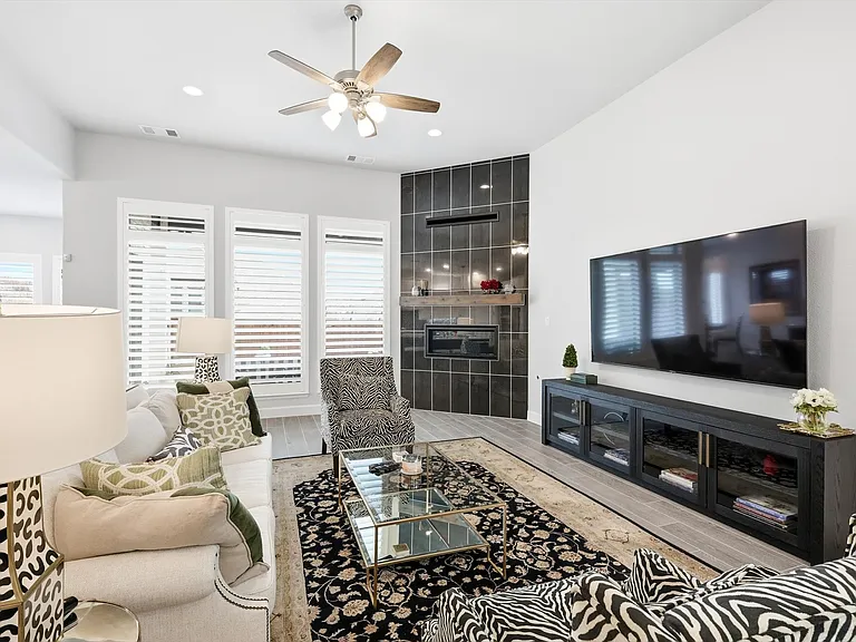 704 Pony Foot Dr — Photo 5