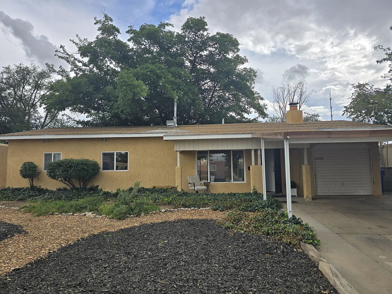 3 bed, 1360 sqft, $2,195 — Photo 2