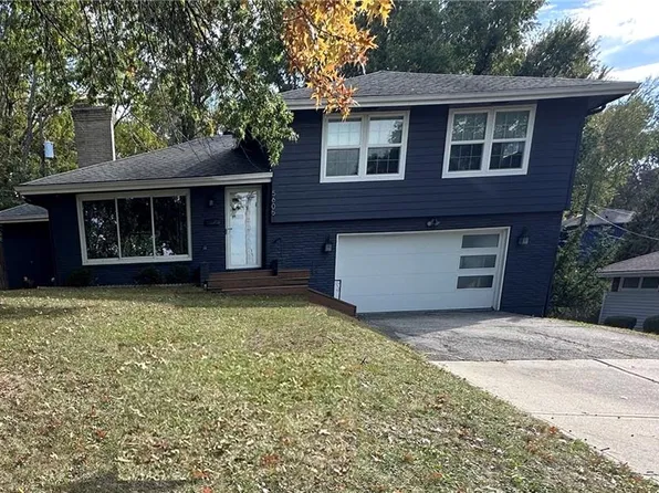 5605 W 49th St, Mission, KS 66202