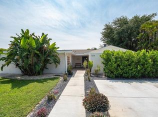 1204 Lake Shore Pl, Naples, FL 34103