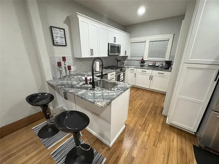 820 Classen Blvd — Photo 8