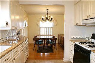 4th image of 352 Claranna Ave