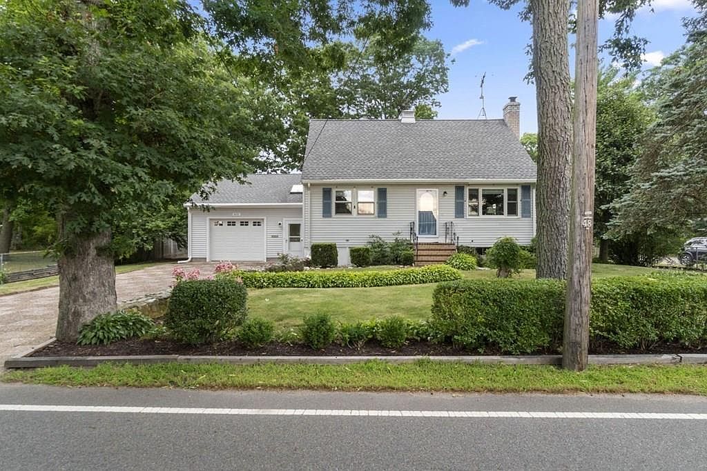 422 East St, Brockton, MA 02302 Zillow