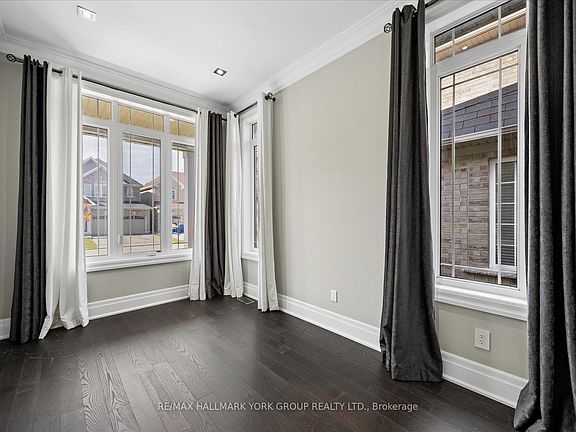 3rd image of 19 Lampkin St