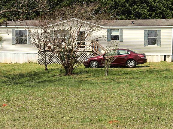 2nd image of 124 Arabian Way