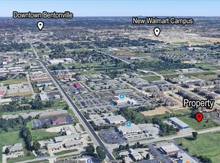 SE 28th St #7, Bentonville, AR 72712