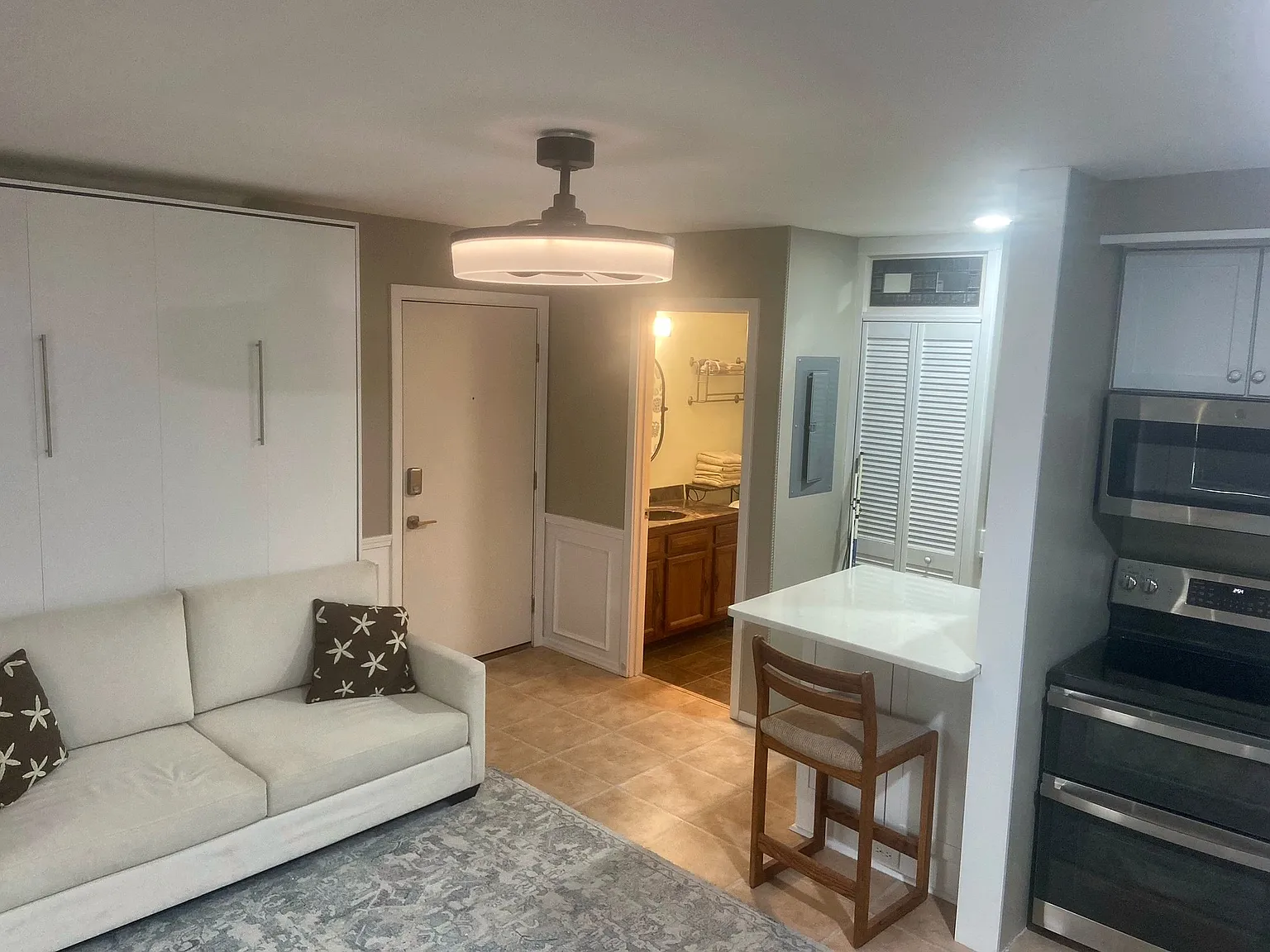 Fully Furnished Studio Condo in Fairfield Harbour - In-Unit W/D, Screened Porch — Photo 2