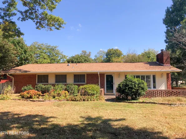 501 NW Rockingham Dr, Knoxville, TN 37909