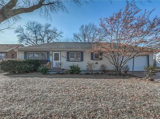 117 S Central St, Olathe, KS 66061