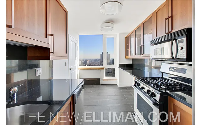 Rented by Douglas Elliman | media 6