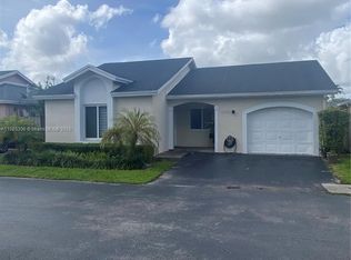 10090 NW 57th St, Doral, FL 33178