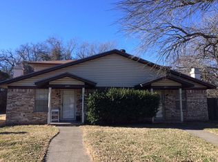 2431 Woodoak Ct, Irving, TX 75060