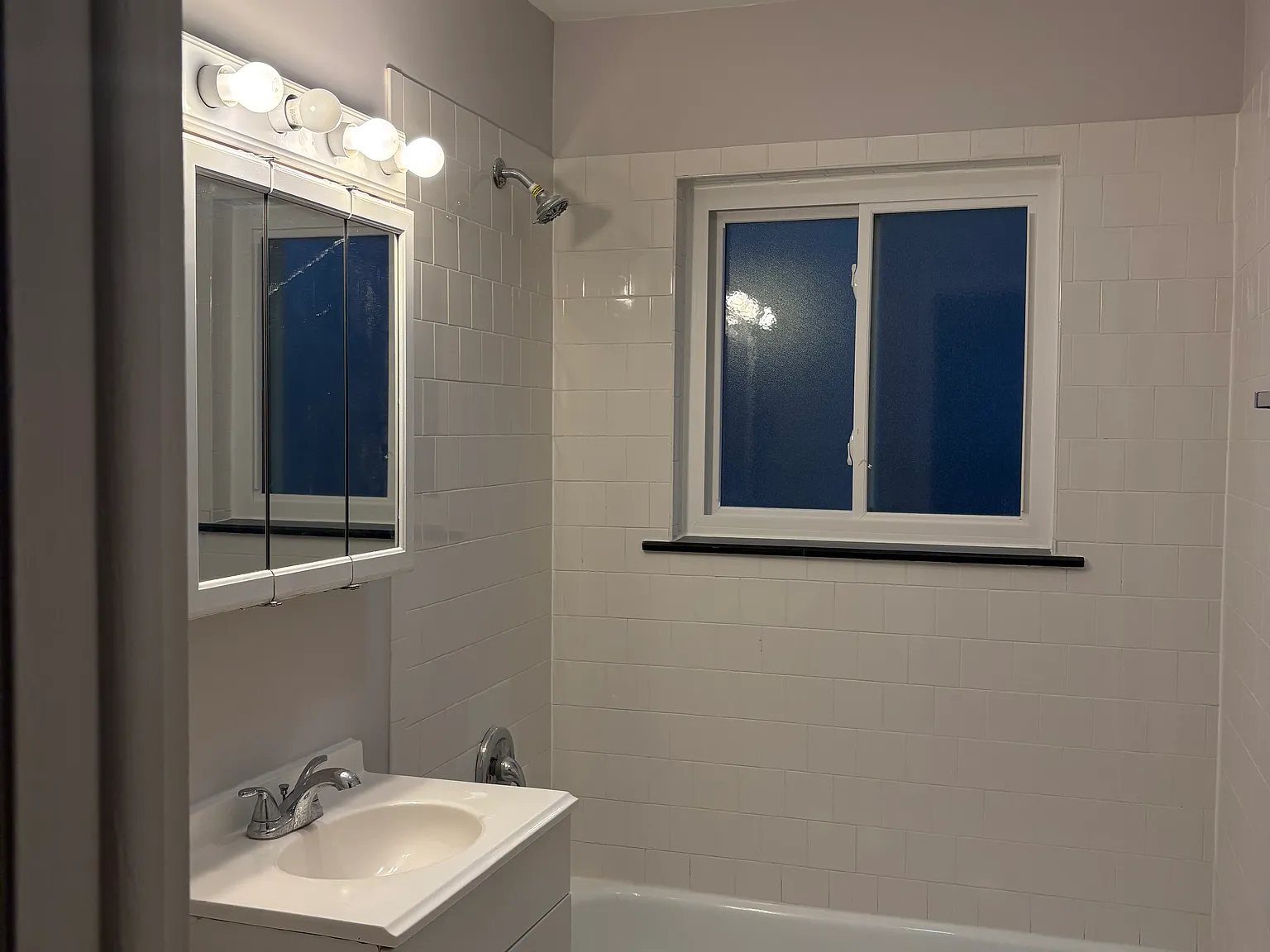 2 bed, $1,650 — Photo 2