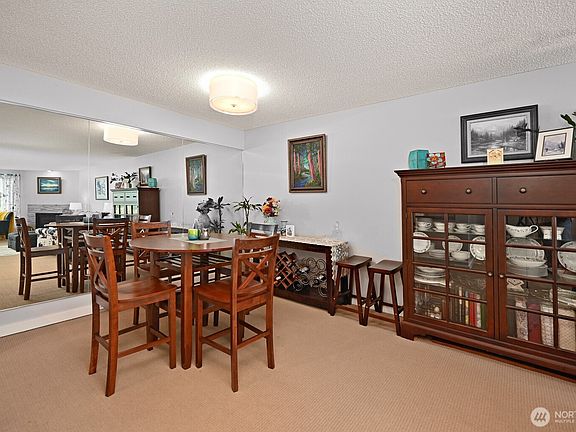 3rd image of 9416 1st Avenue NE #419