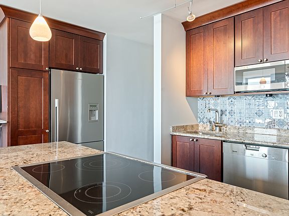 5th image of 1660 N La Salle St #3503