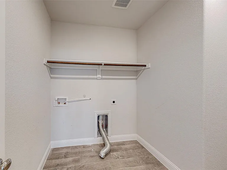 961 Waterview Dr — Photo 29