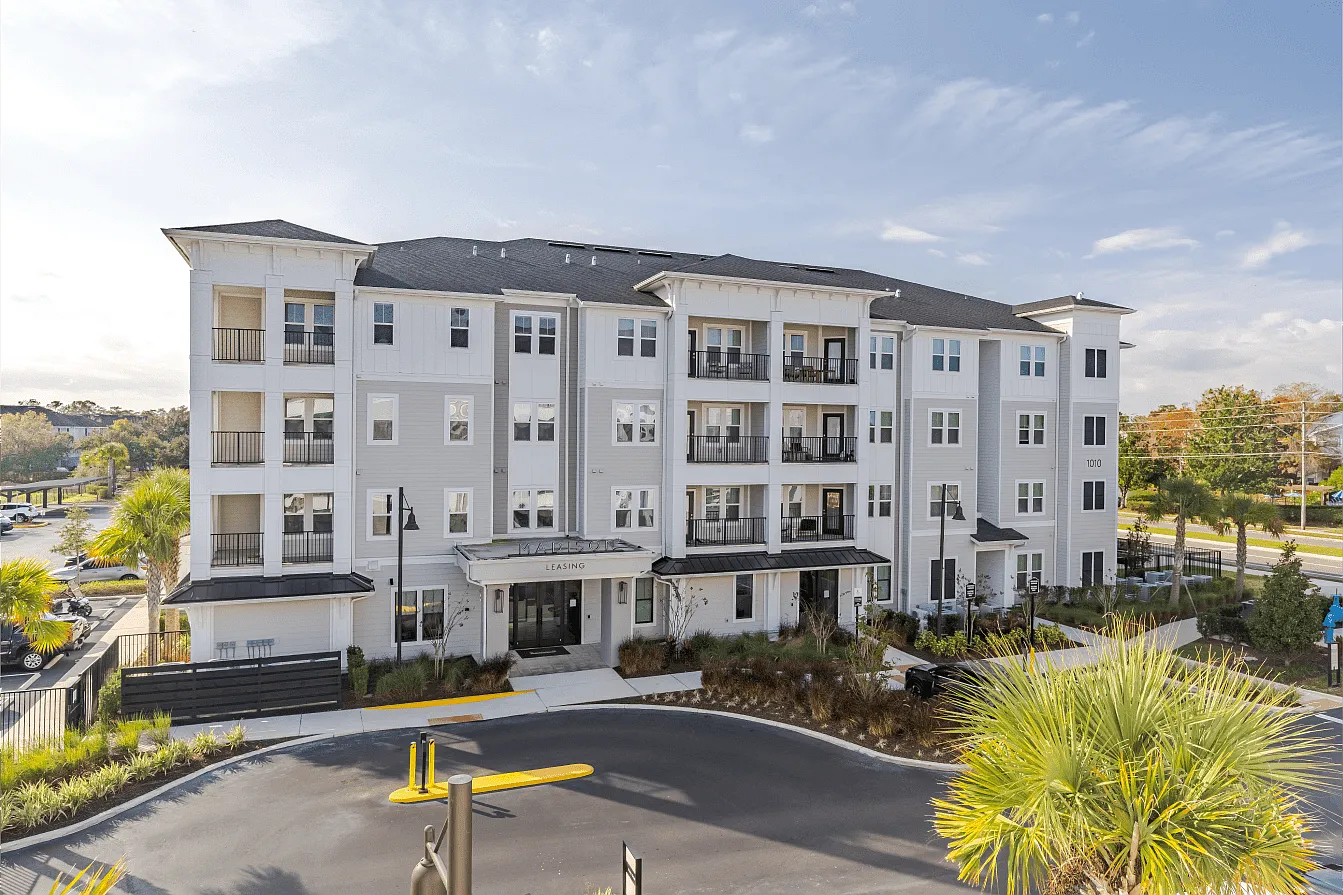 Madison Waterford Lakes — Photo 2