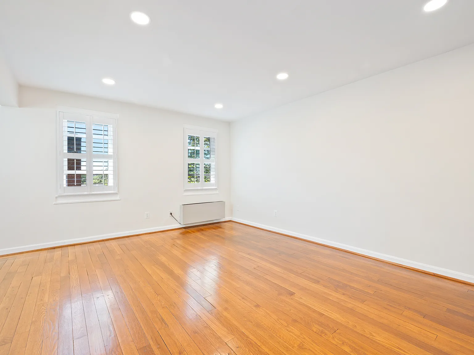 1 bed, 660 sqft, $1,900 — Photo 3