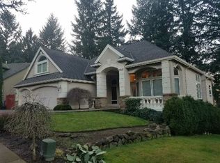 14086 SE Alta Vista Dr, Happy Valley, OR