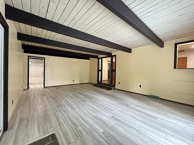 1627 Dodge Way — Photo 24