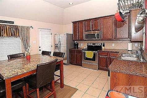 4th image of 1218 Angelina Dr
