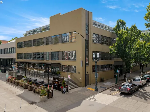 323 NW 13th Ave Unit 404, Portland, OR 97209