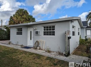 425 N K St, Lake Worth, FL 33460