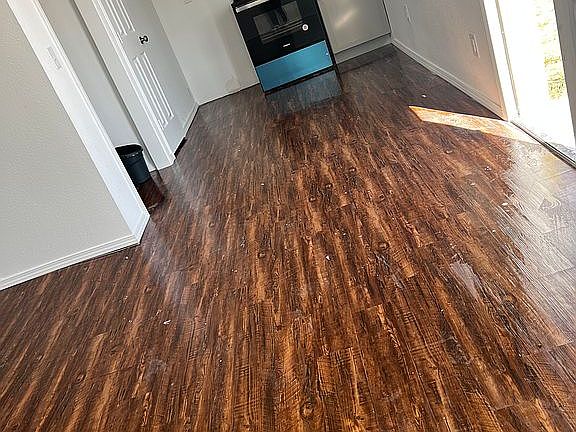 3rd image of 232 Orchard Dr
