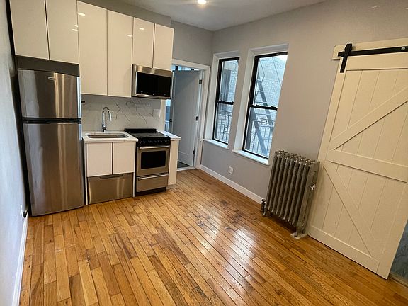 4th image of 102 Convent Ave #2Z
