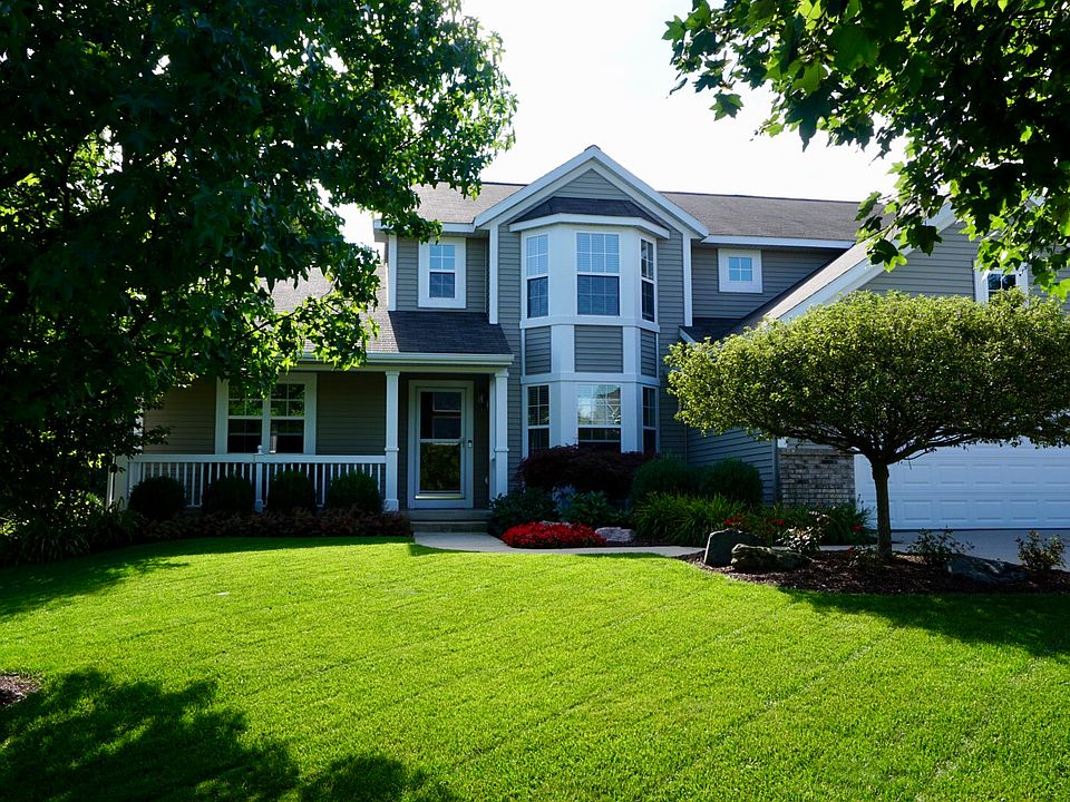 1st image of 2634 Arbor Chase Dr NE
