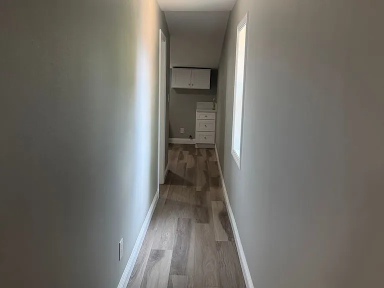 152 S Bonnie Beach Pl — Photo 2