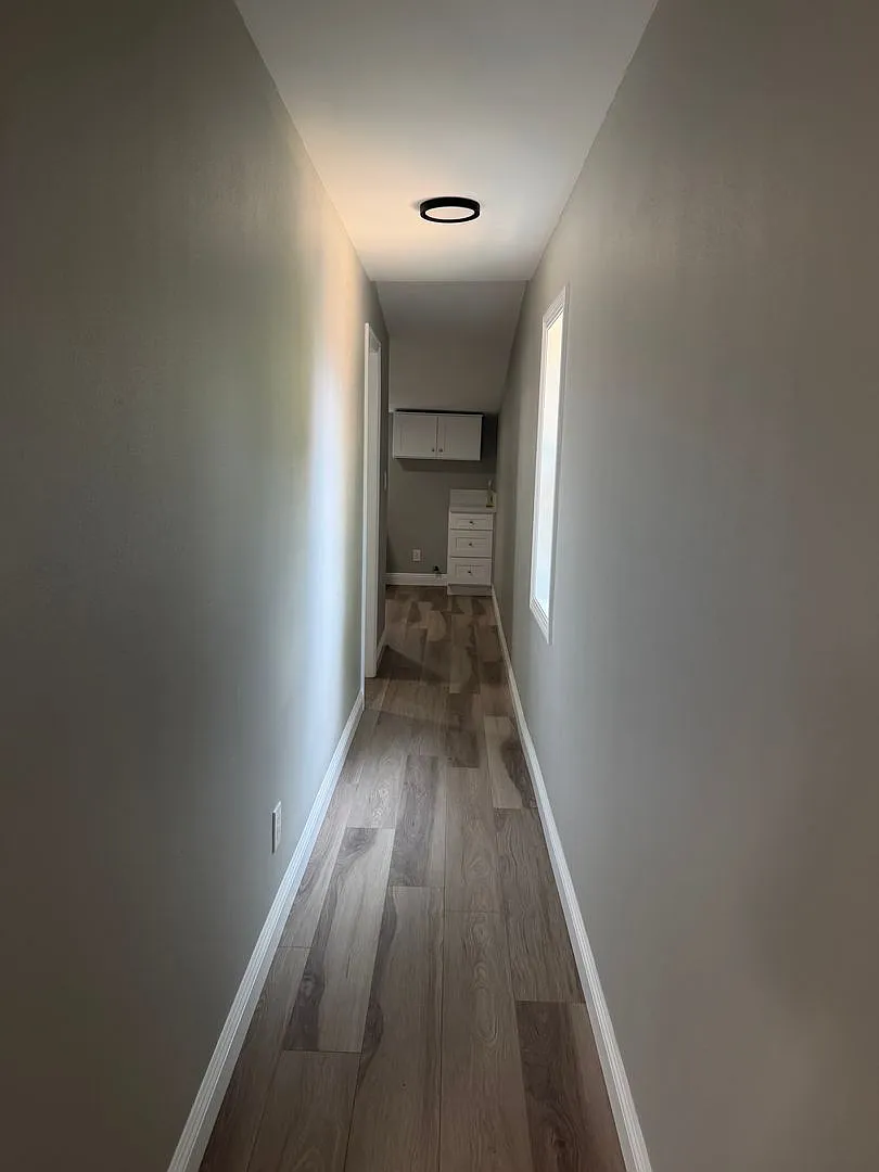 Building Photo - 152 S Bonnie Beach Pl