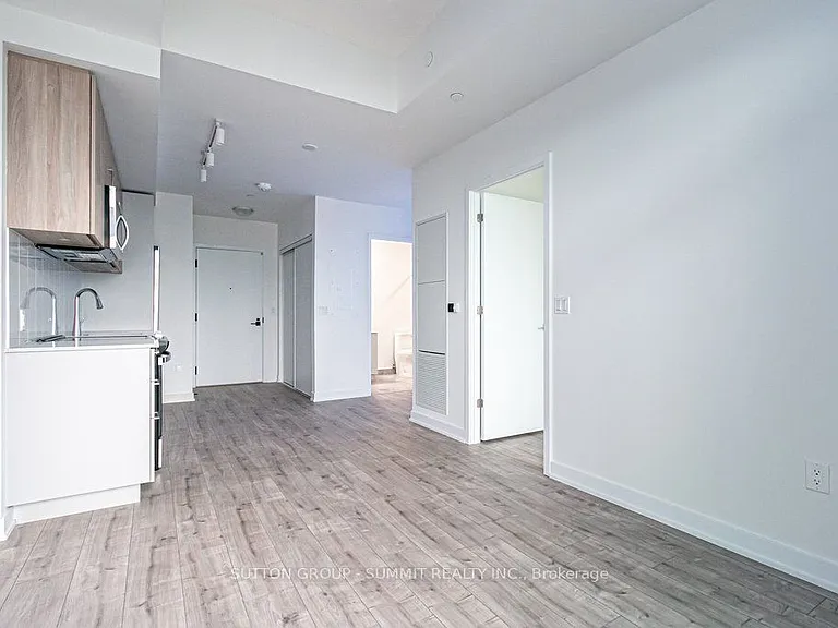 500 Plains Rd E #610 — Photo 27