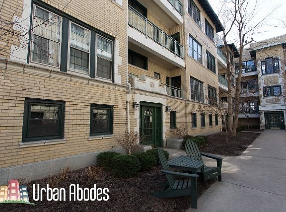 2nd image of 4312 N Clarendon Ave APT 1231
