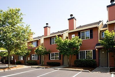 Welcome to Townhomes on Center