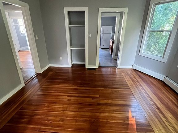 2nd image of 1403 Corbin Ave #1