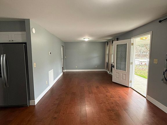 5th image of 41 Valentine Branch Rd