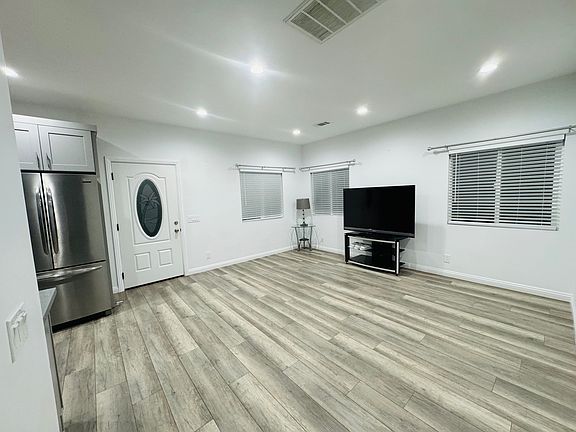 5th image of 1830 W Bernardy Pl Unit B